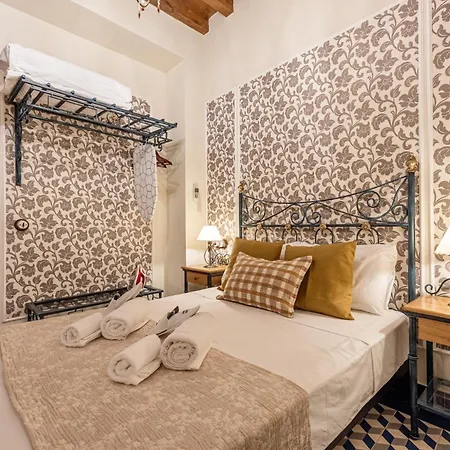 Apartment Casa Museo La Merced By Unique